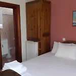 Hotel Prinos ホテル *