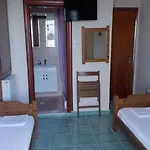 فندق Hotel Prinos *