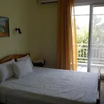 فندق Hotel Prinos *