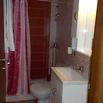فندق Hotel Prinos *