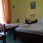 Hotel Prinos