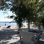 فندق Hotel Prinos *