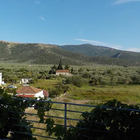 Hotel Prinos