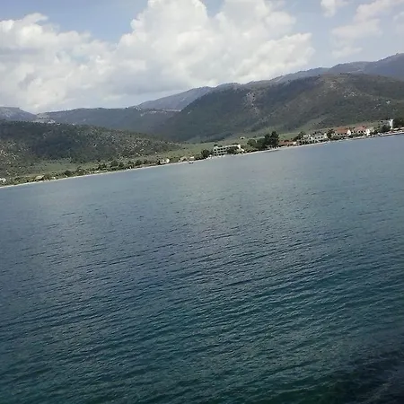 Hotel Prinos *