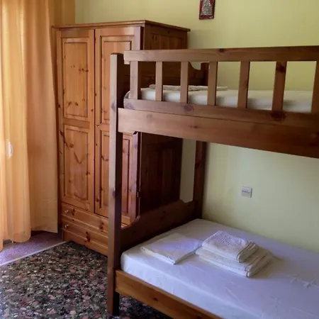 فندق Hotel Prinos *